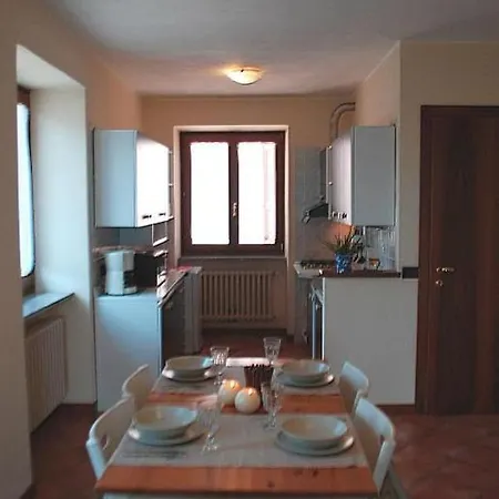 Apartman Lina 2 *